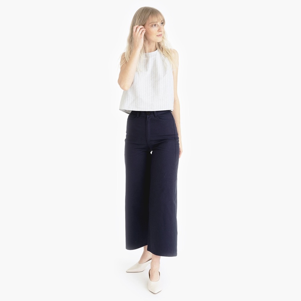 Laude the label Tribe alive navy blue wide leg cropped pants size 6